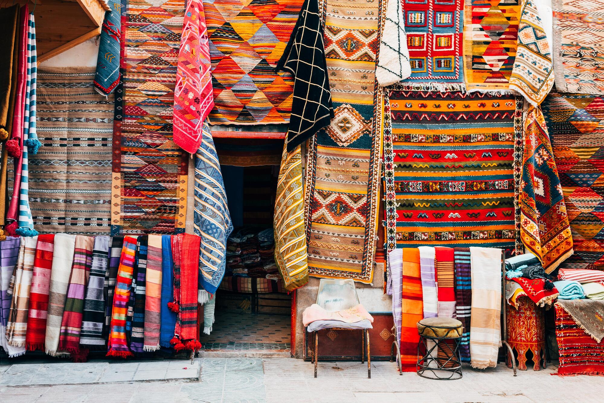 Shopping in the Souks of La Medina - photo 1